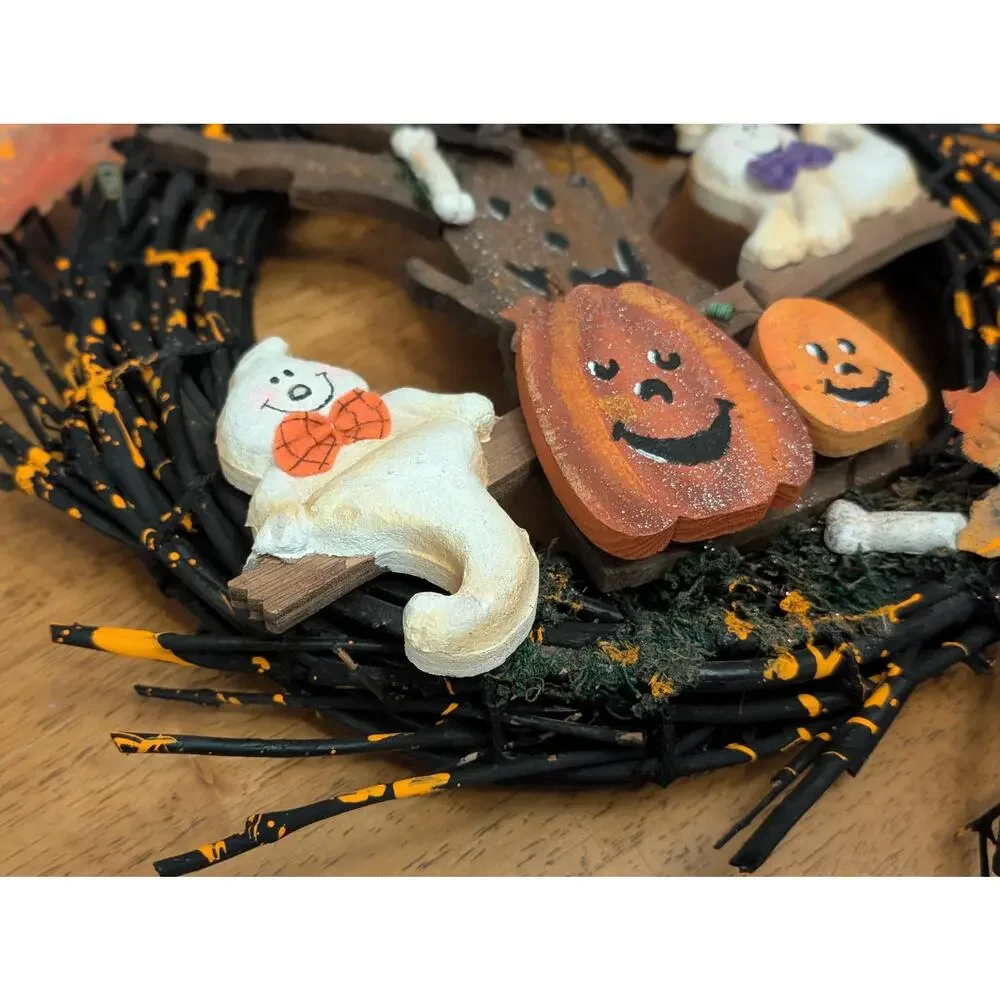 Halloween/Fall Wooden Wreath Ghosts and Pumpkins